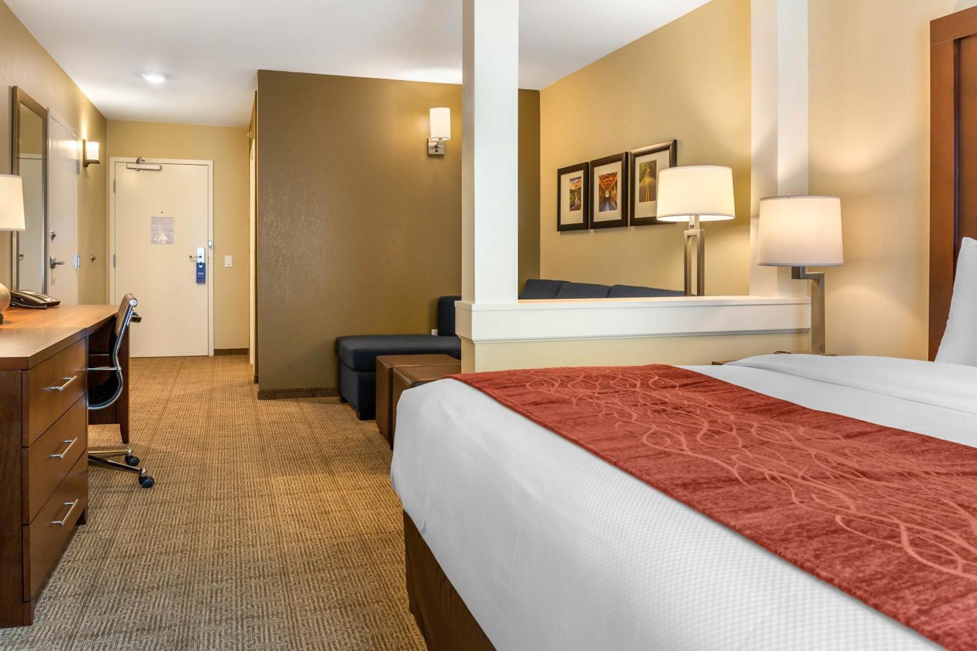 Comfort Inn & Suites Gap Amish Country Екстериор снимка