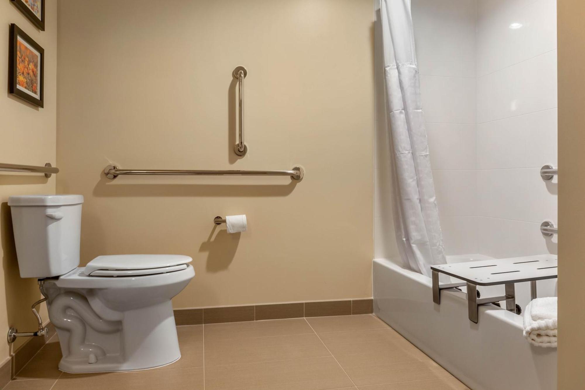 Comfort Inn & Suites Gap Amish Country Екстериор снимка